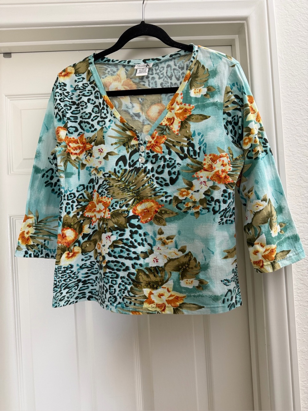 SHAN Turquoise Floral & Leopard-Print V-Neck 3/4 sleeve. Orange and green sequi.